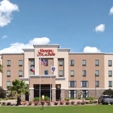 Hampton Inn & Suites Bay City