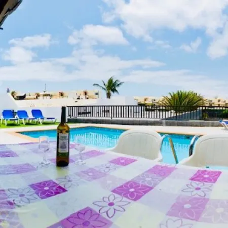Villa Neptuno with Private Pool, Sea View, Smart-TV & Free Wifi