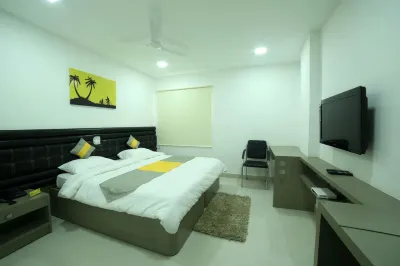 La Riviera Suites Madhapur โรงแรมใน