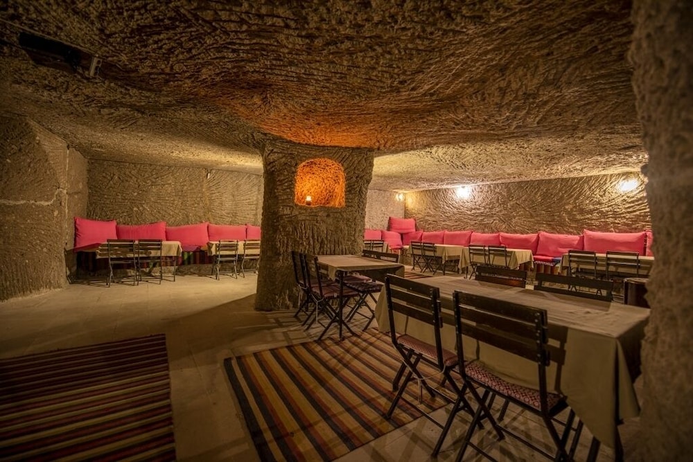 Cappadocia Antique Gelveri Cave Hotel