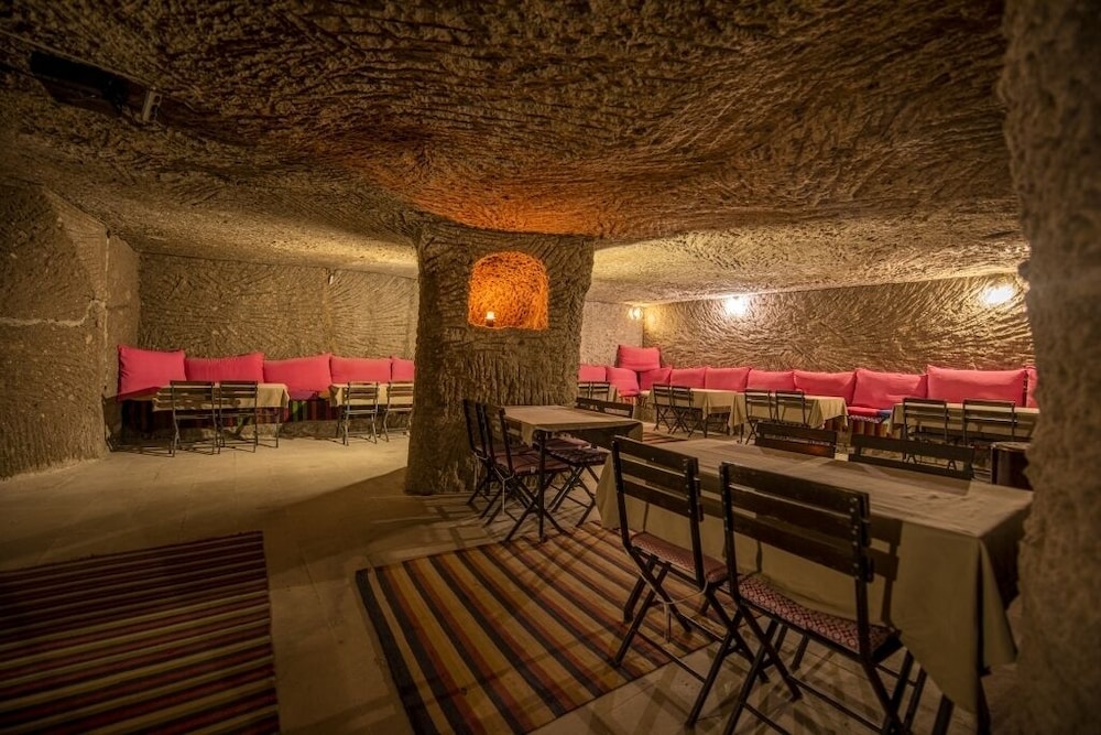 Cappadocia Antique Gelveri Cave Hotel