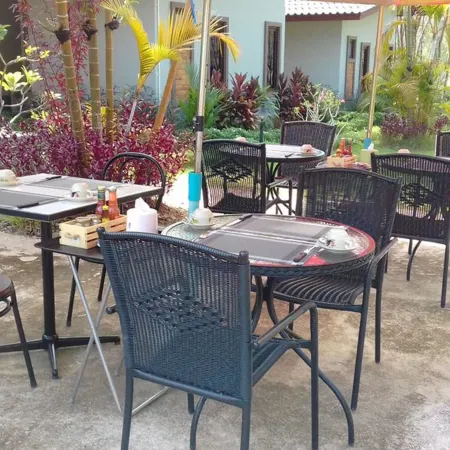 Phuket Sirinapha Resort