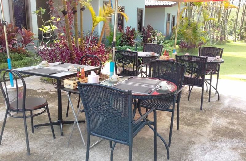 Phuket Sirinapha Resort