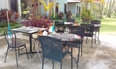 Phuket Sirinapha Resort