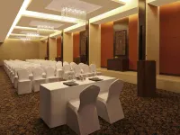 DoubleTree by Hilton Pune - Chinchwad Hotels near Bajaj Auto