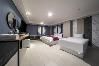 Goyang Hwajeong Plaza Hotels in 