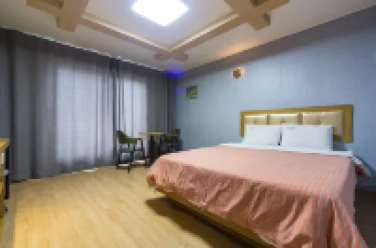 Jeongeup Elize Palace Hotels in Jeongeup
