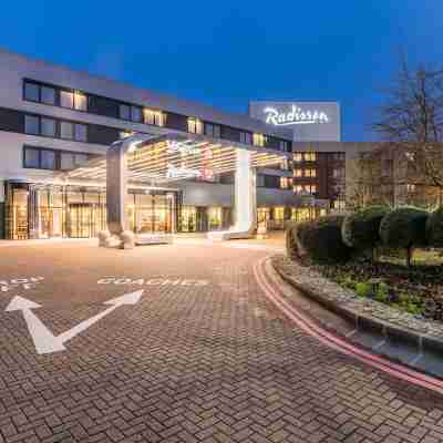 Radisson Red Hotel London Heathrow Hotel Exterior