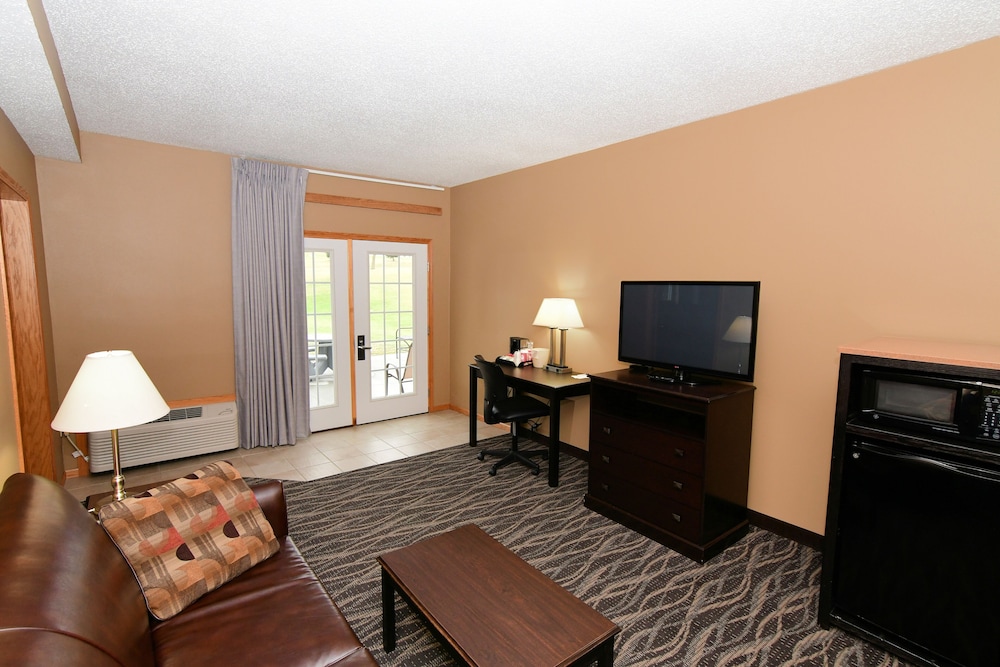 Cobblestone Inn & Suites - Denison Majestic Hills