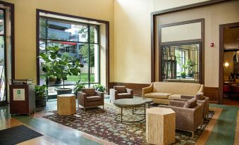 Embassy Suites by Hilton Chicago O'Hare Rosemont