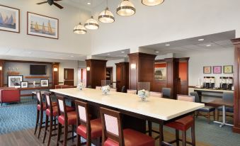 Hampton Inn & Suites Newport/Middletown