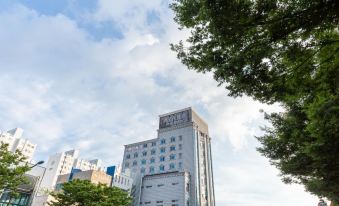 AYANA Hotel & Resort
