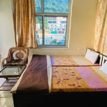 The Lodge Gayatri Kunj