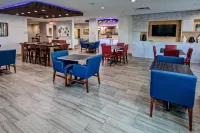 Holiday Inn Express & Suites Memphis Southwind Hotels in Collierville