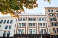 The Alexis Royal Sonesta Hotel Seattle Hotels in Central Business District