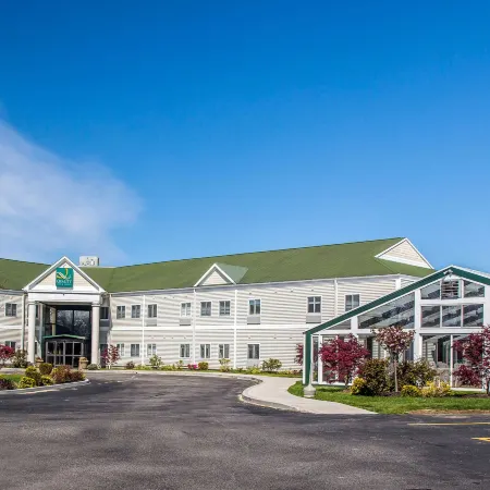 Quality Inn and Suites Newport - Middletown