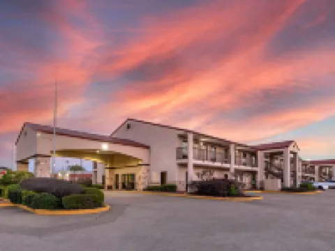 ベストウェスタン リンデール イン リンデールのホテル