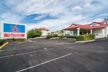 Motel 6 Globe, AZ Отели в г. Глоуб