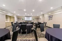 La Quinta Inn & Suites by Wyndham Boston-Andover Hotels in Andover