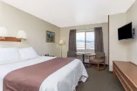 Days Inn by Wyndham Missoula Airport - parking