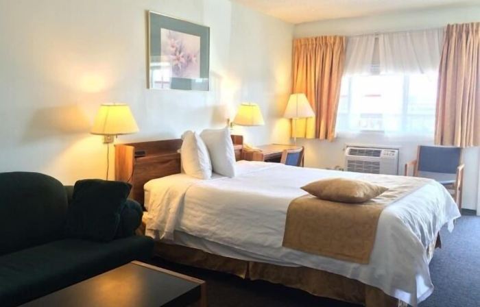 Circle 5 Motel