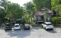 Talkoo Beach Resort Khanom - parcheggio