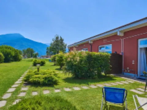 Gelsomino Hotels in Dongo
