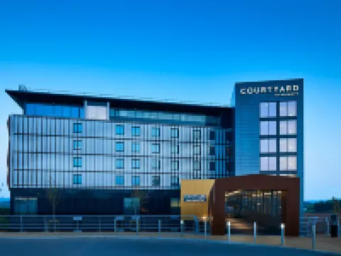 コートヤード・バイ・マリオット・エクセター・サンディ パーク エクセターのホテル