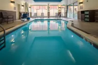 Fairfield Inn & Suites Pittsburgh North/McCandless Crossing Hotels in Allegheny County