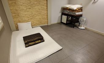 Yangsan Show Hotel