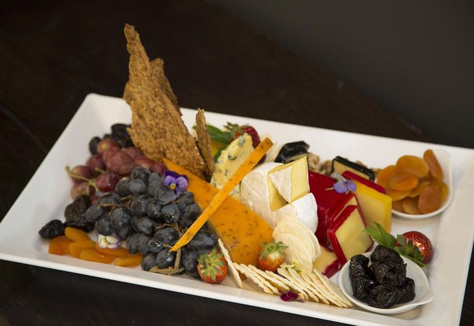 3. 수디마 호텔 크..