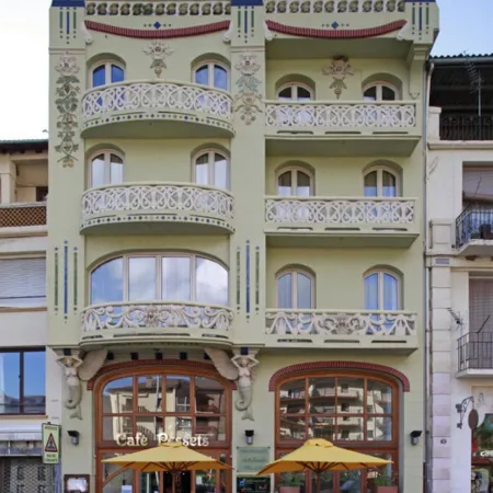 Apartamentos Pessets Adelaida Отели в г. Сорт
