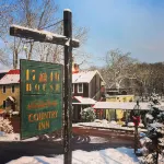 Lumberville 1740 House Hotels in Plumsteadville