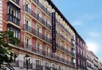 Catalonia Plaza Mayor Hotels near Larry's Love Playground