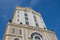 Khanh Linh Hotel Hotels near Nhà mồ Làng PleiỐp