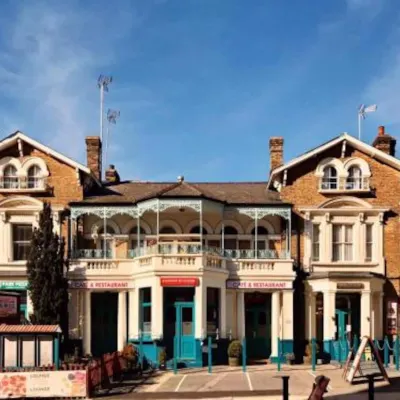 Bridge Park Hotel Hotels near Brent