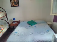 Room in Guest Room - Large Room for Five People