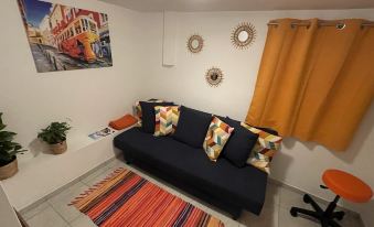 Cozy Furnished Basement Apartment