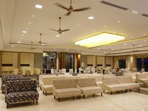 Sumanglam Hotel and Banquet