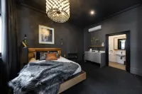 East Brunswick Hotel Hotels in Coburg