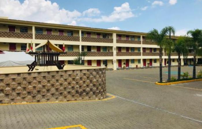 Hotel 5 Inn