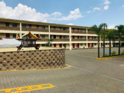 Hotel 5 Inn Hoteles cerca del Aeropuerto Internacional del Bajío