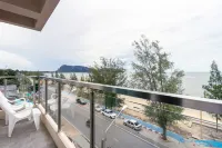 Golden Beach Boutique Resort - Pemandangan Pantai