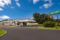 Quality Inn فنادق في Emporia