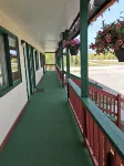 Glacier View Inn