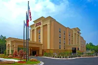 Hampton Inn & Suites ATL-Six Flags Hotels near American Eagle Store