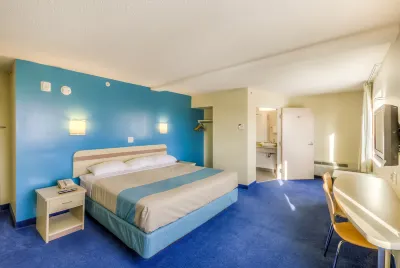 Motel 6 Estevan, SK Hotel di 