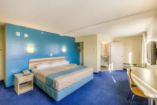 Motel 6 Estevan, SK فنادق في إستيفان