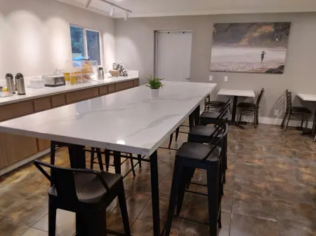 SureStay Hotel by Best Western Chula Vista San Diego Bay Отели в г. Чула-Виста