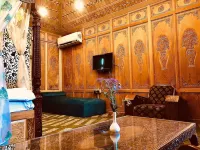 Prince of Kashmir Luxury Houseboat